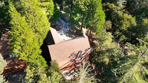 Exterior - 25086 Valle, Crestline, CA 92325 photo 9 of 9