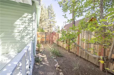 Exterior - 913 Tinkerbell Ave, Big Bear City, CA 92314 photo 6 of 6