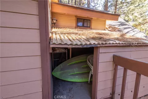 Exterior - 723 Summit #1, Big Bear Lake, CA 92315 photo 3 of 5