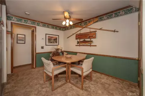 Dining - 723 Summit #1, Big Bear Lake, CA 92315 photo 2 of 3