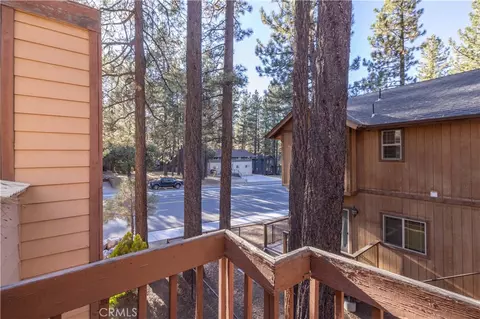 Exterior - 723 Summit #1, Big Bear Lake, CA 92315 photo 2 of 5