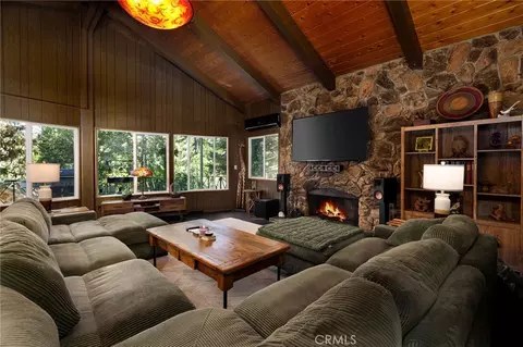 Living - 24611 Valle, Crestline, CA 92325 photo 1 of 2