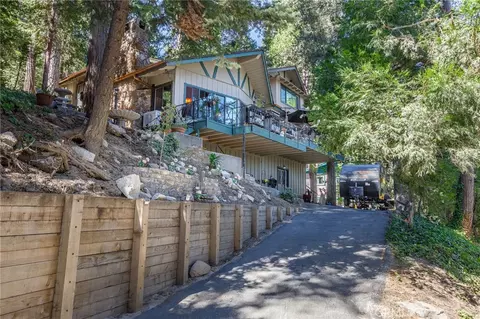 Exterior - 24611 Valle, Crestline, CA 92325 photo 2 of 10