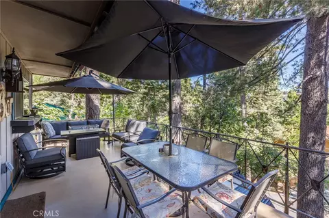 Exterior - 24611 Valle, Crestline, CA 92325 photo 6 of 10