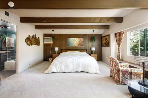 Bedroom - 24611 Valle, Crestline, CA 92325 photo 4 of 4