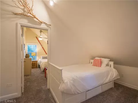 Bedroom - 42143 Winter Park Dr, Big Bear Lake, CA 92315 photo 8 of 13