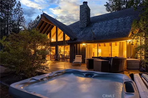 Exterior - 42143 Winter Park Dr, Big Bear Lake, CA 92315 photo 3 of 11