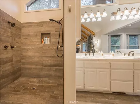 Bath - 42143 Winter Park Dr, Big Bear Lake, CA 92315 photo 2 of 7