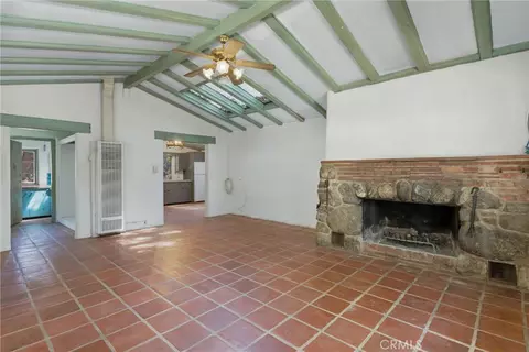 Living - 39922 Pine Bench Rd, Oak Glen, CA 92399 photo 1 of 2