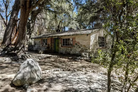 Exterior - 39922 Pine Bench Rd, Oak Glen, CA 92399 photo 2 of 18