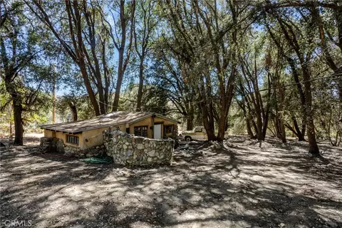 Exterior - 39922 Pine Bench Rd, Oak Glen, CA 92399 photo 9 of 18