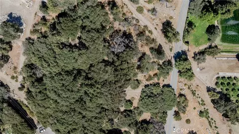View/Area - 39922 Pine Bench Rd, Oak Glen, CA 92399 photo 1 of 2