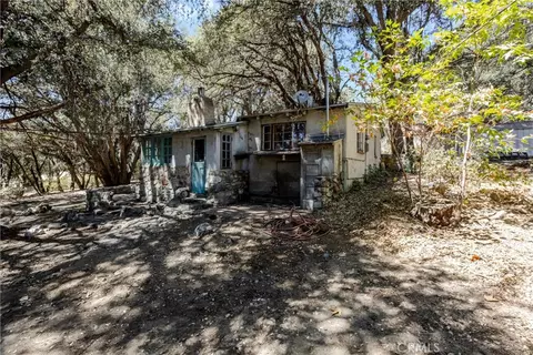 Exterior - 39922 Pine Bench Rd, Oak Glen, CA 92399 photo 5 of 18