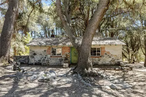 Exterior - 39922 Pine Bench Rd, Oak Glen, CA 92399 photo 3 of 18