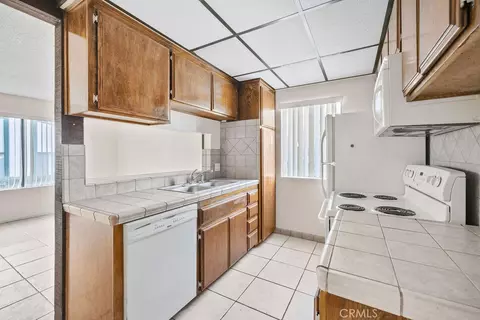 Kitchen - 1735 E Washington F14 #F14, Colton, CA 92324 photo 1 of 2