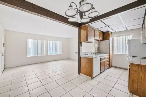 Living - 1735 E Washington F14 #F14, Colton, CA 92324 photo 4 of 5
