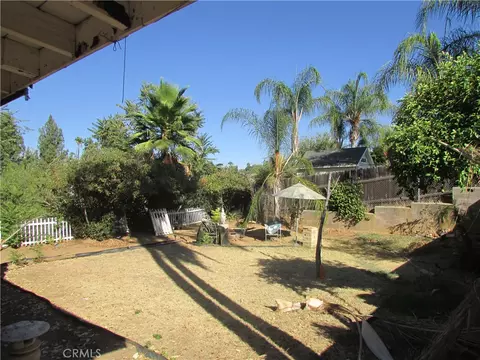 1407 Pacific St, Redlands, CA 92373 photo 8