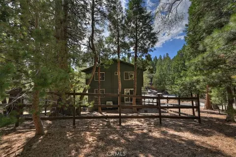 Exterior - 27230 Peninsula, Lake Arrowhead, CA 92352 photo 8 of 11