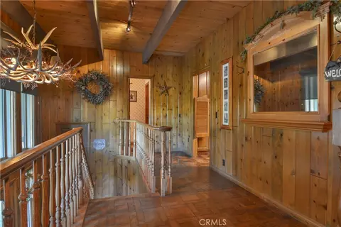 Entry Way - 26472 Hillcrest, Lake Arrowhead, CA 92352 photo 1 of 2