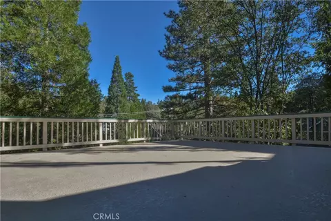 Exterior - 26472 Hillcrest, Lake Arrowhead, CA 92352 photo 25 of 27
