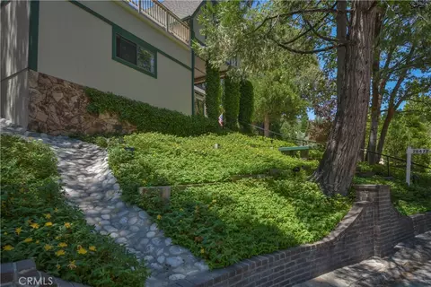 Exterior - 26472 Hillcrest, Lake Arrowhead, CA 92352 photo 13 of 27