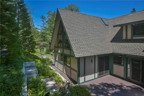 Exterior - 26472 Hillcrest, Lake Arrowhead, CA 92352 photo 21 of 27