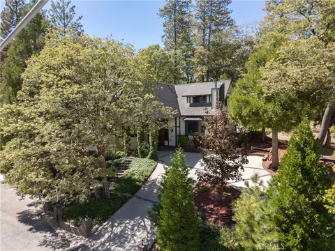 Exterior - 26472 Hillcrest, Lake Arrowhead, CA 92352 photo 26 of 27