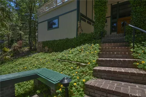 Exterior - 26472 Hillcrest, Lake Arrowhead, CA 92352 photo 23 of 27