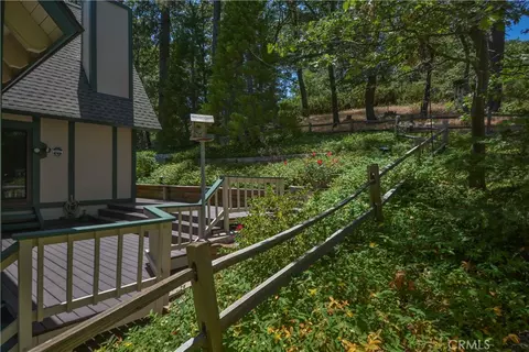 Exterior - 26472 Hillcrest, Lake Arrowhead, CA 92352 photo 6 of 27