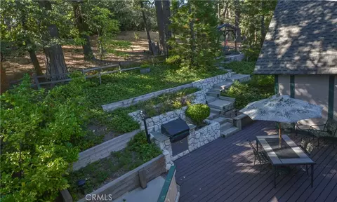 Exterior - 26472 Hillcrest, Lake Arrowhead, CA 92352 photo 8 of 27