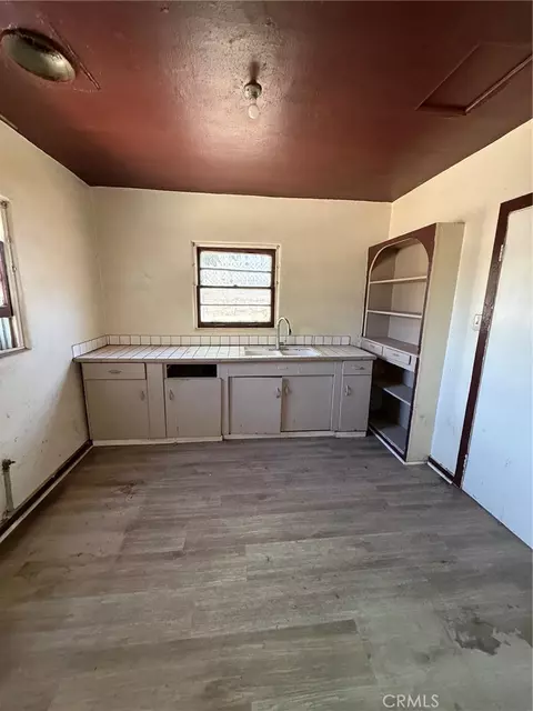 2961 11th, Riverside, CA 92507 photo 7