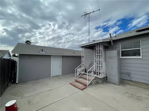 Exterior - 1878 Capri Ave, Mentone, CA 92359 photo 2 of 8