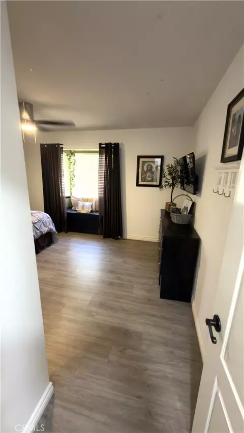 Bedroom - 13491 Iroquois, Apple Valley, CA 92308 photo 5 of 13