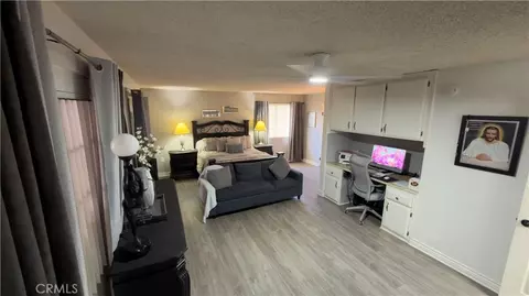 Bedroom - 13491 Iroquois, Apple Valley, CA 92308 photo 2 of 13