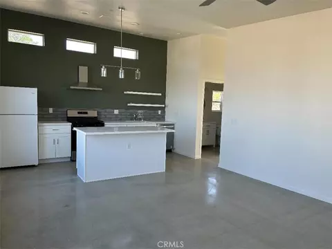 Kitchen - 7374 Olympic Rd, Joshua Tree, CA 92252 photo 2 of 6