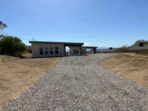 Exterior - 7374 Olympic Rd, Joshua Tree, CA 92252 photo 2 of 7