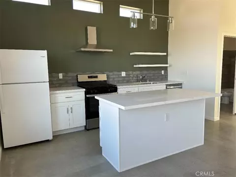 Kitchen - 7374 Olympic Rd, Joshua Tree, CA 92252 photo 4 of 6