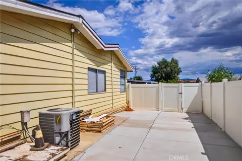 449 Crown Ridge Rd, Perris, CA 92570 photo 23
