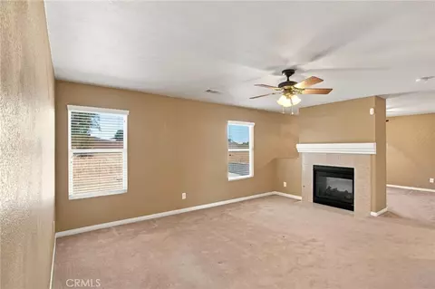 Living - 19316 Aspenleaf, Perris, CA 92570 photo 5 of 11
