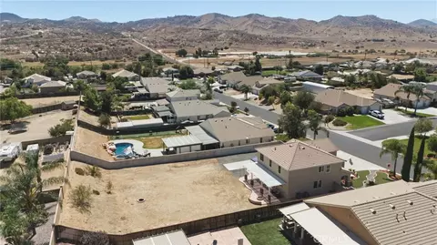 View/Area - 19316 Aspenleaf, Perris, CA 92570 photo 3 of 6