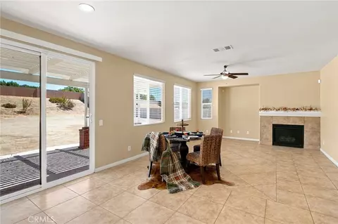 Living - 19316 Aspenleaf, Perris, CA 92570 photo 7 of 11