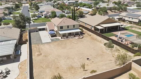 View/Area - 19316 Aspenleaf, Perris, CA 92570 photo 4 of 6