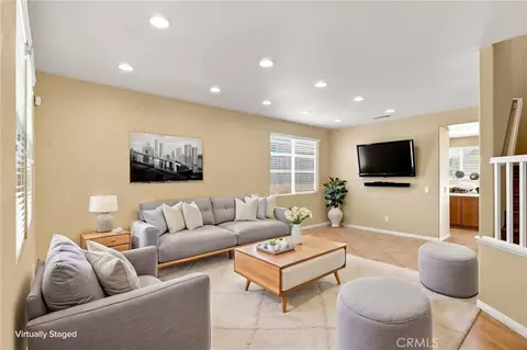 Living - 19316 Aspenleaf, Perris, CA 92570 photo 1 of 11