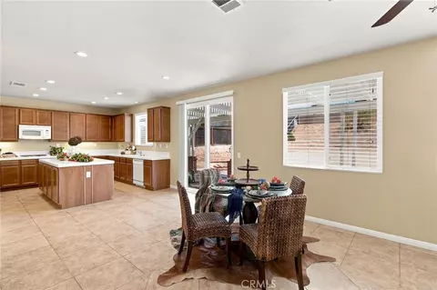 Entry Way - 19316 Aspenleaf, Perris, CA 92570 photo 2 of 3
