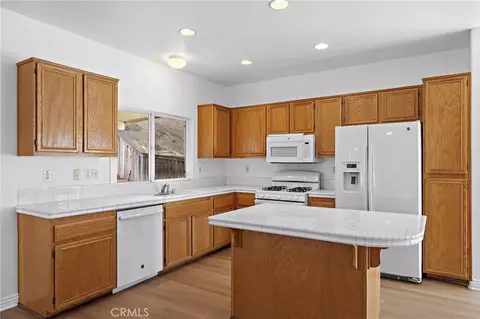 Kitchen - 22009 Blondon Ct, Wildomar, CA 92595 photo 1 of 1