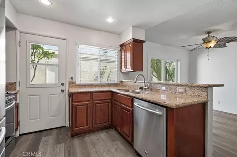 Kitchen - 1322 N Elderberry Ave, Ontario, CA 91762 photo 2 of 4