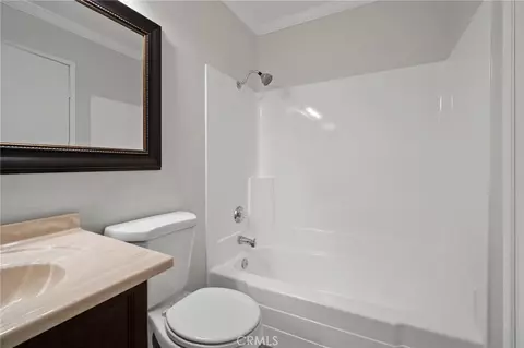 Bath - 1322 N Elderberry Ave, Ontario, CA 91762 photo 3 of 4