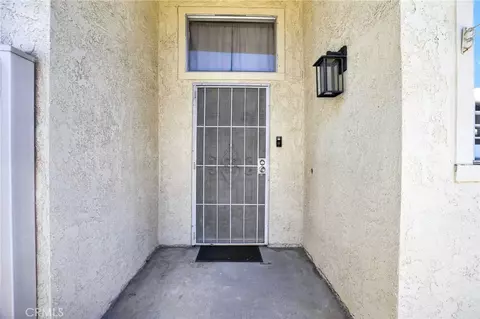 Entry Way - 91 Tennessee St #B, Redlands, CA 92373 photo 1 of 5