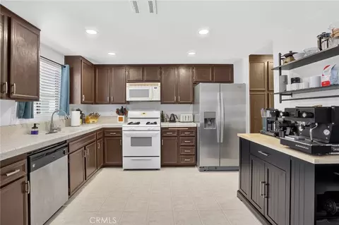 Kitchen - 91 Tennessee St #B, Redlands, CA 92373 photo 1 of 3