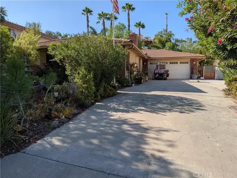 29495 Big Range Rd, Canyon Lake, CA 92587